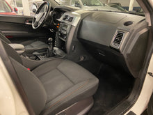 Charger l'image dans la galerie, SsangYong Actyon 2.0 Diesel 4x4 Manuelle 09 / 2016