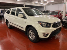 Charger l'image dans la galerie, SsangYong Actyon 2.0 Diesel 4x4 Manuelle 09 / 2016