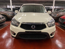 Charger l'image dans la galerie, SsangYong Actyon 2.0 Diesel 4x4 Manuelle 09 / 2016