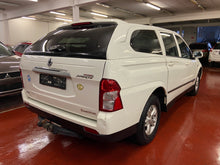Charger l'image dans la galerie, SsangYong Actyon 2.0 Diesel 4x4 Manuelle 09 / 2016