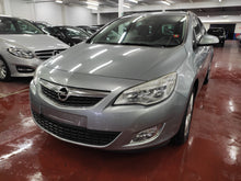 Load image into Gallery viewer, Opel Astra Tourer 1.7 Diesel Manuelle 08 / 2011