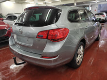Load image into Gallery viewer, Opel Astra Tourer 1.7 Diesel Manuelle 08 / 2011