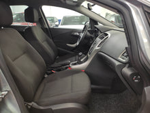 Afbeelding in Gallery-weergave laden, Opel Astra Tourer 1.7 Diesel Manuelle 08 / 2011