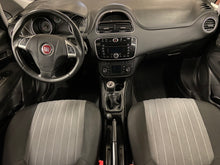 Load image into Gallery viewer, Fiat Punto 1.2 Essence Manuelle 06 / 2018