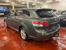 Load image into Gallery viewer, Toyota Avensis 2.0 Diesel Manuelle 03 / 2010