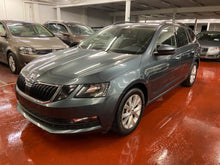 Afbeelding in Gallery-weergave laden, Skoda Octavia 1.5 CNG Automatique 05 / 2019