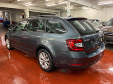 Load image into Gallery viewer, Skoda Octavia 1.5 CNG Automatique 05 / 2019