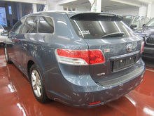 Load image into Gallery viewer, Toyota Avensis break 2.0 D4D manuelle 06 / 2010