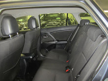 Afbeelding in Gallery-weergave laden, Toyota Avensis break 2.0 D4D manuelle 06 / 2010